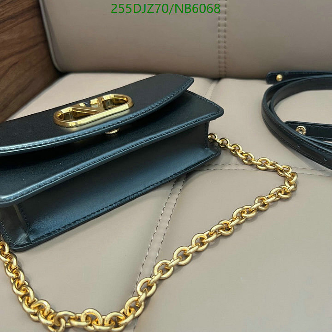 Valentino-Bag-Mirror Quality Code: NB6068 $: 255USD
