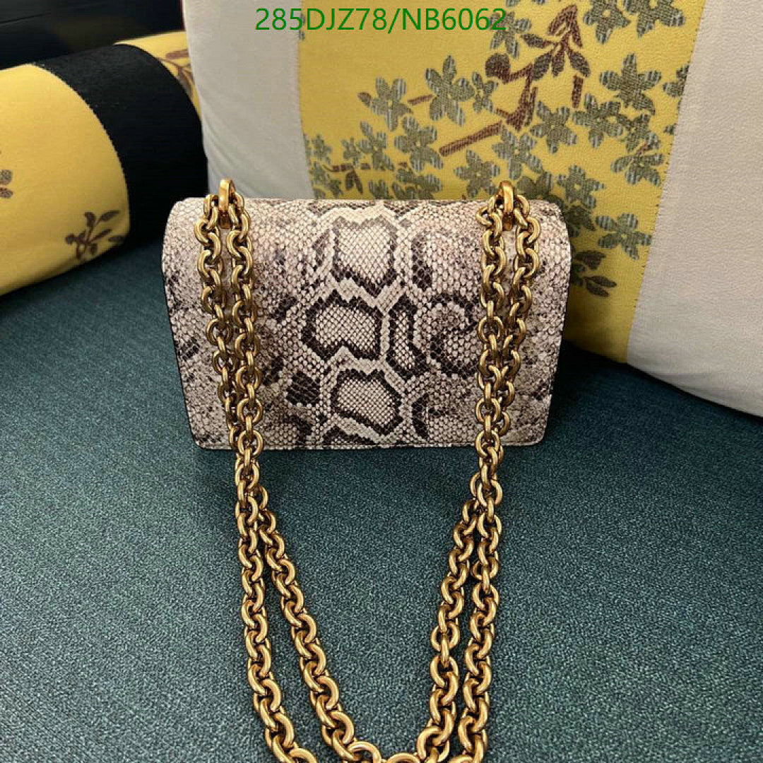 Valentino-Bag-Mirror Quality Code: NB6062 $: 285USD