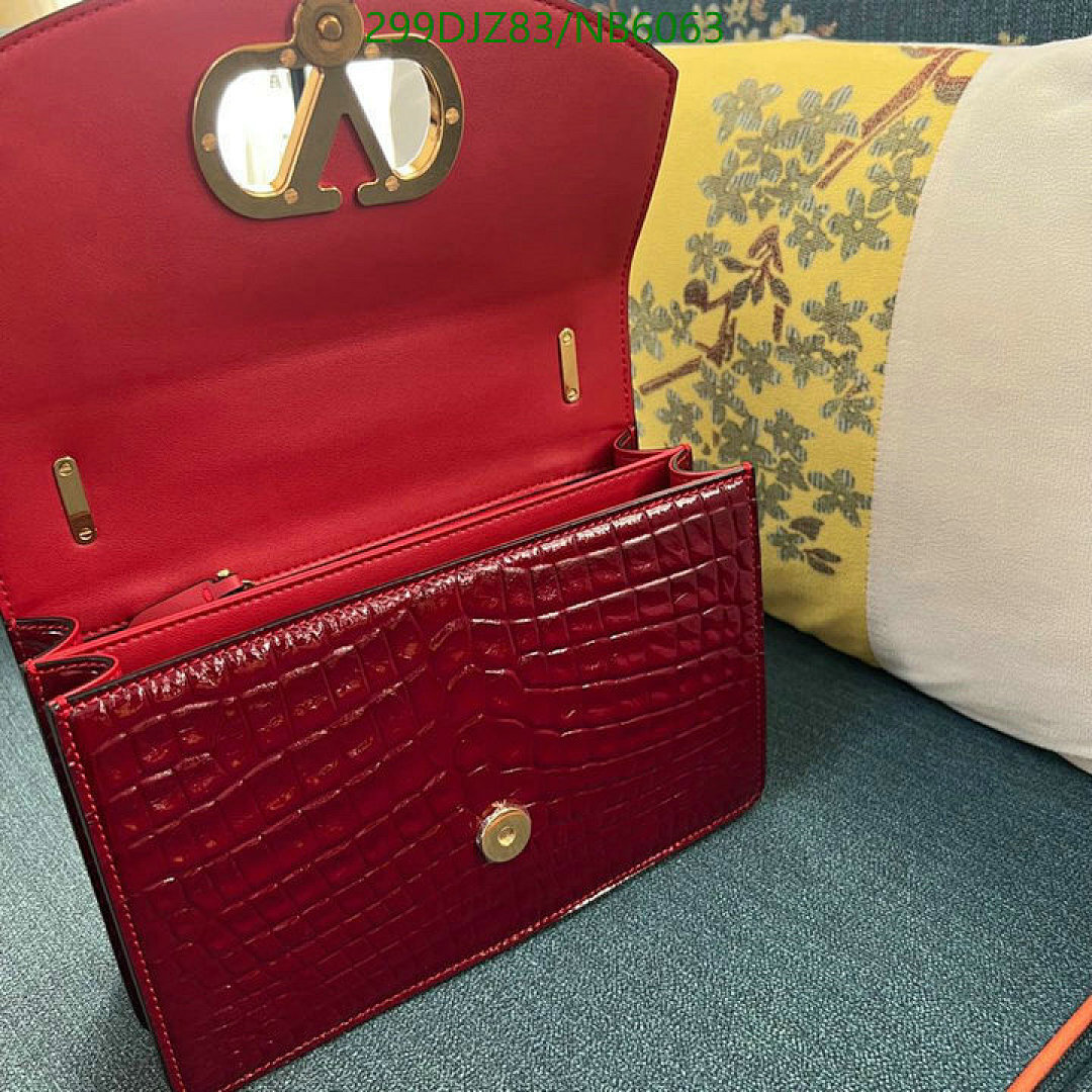 Valentino-Bag-Mirror Quality Code: NB6063 $: 299USD