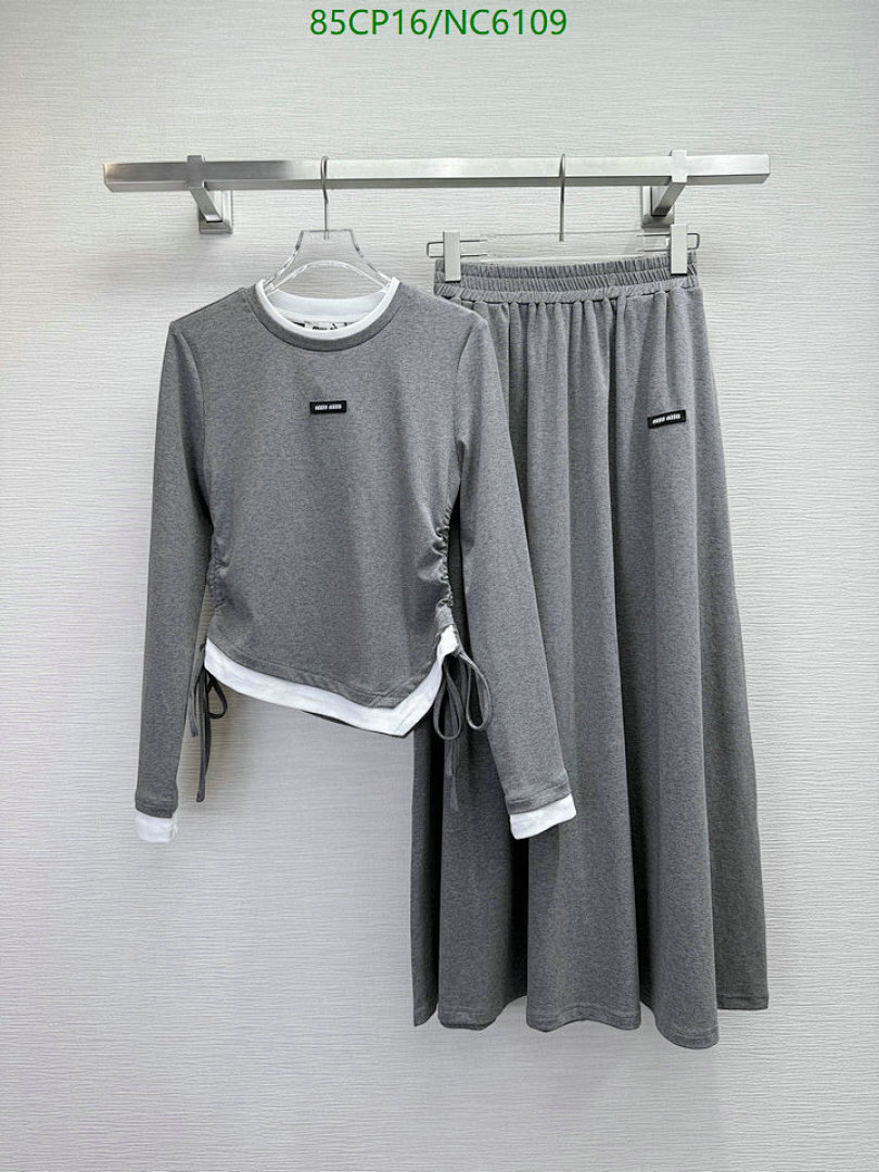 MIUMIU-Clothing Code: NC6109 $: 85USD