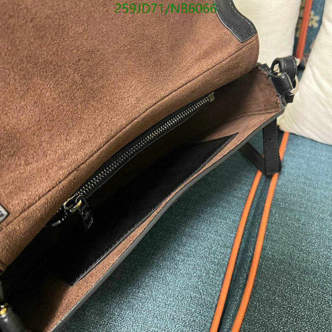 Valentino-Bag-Mirror Quality Code: NB6066 $: 259USD