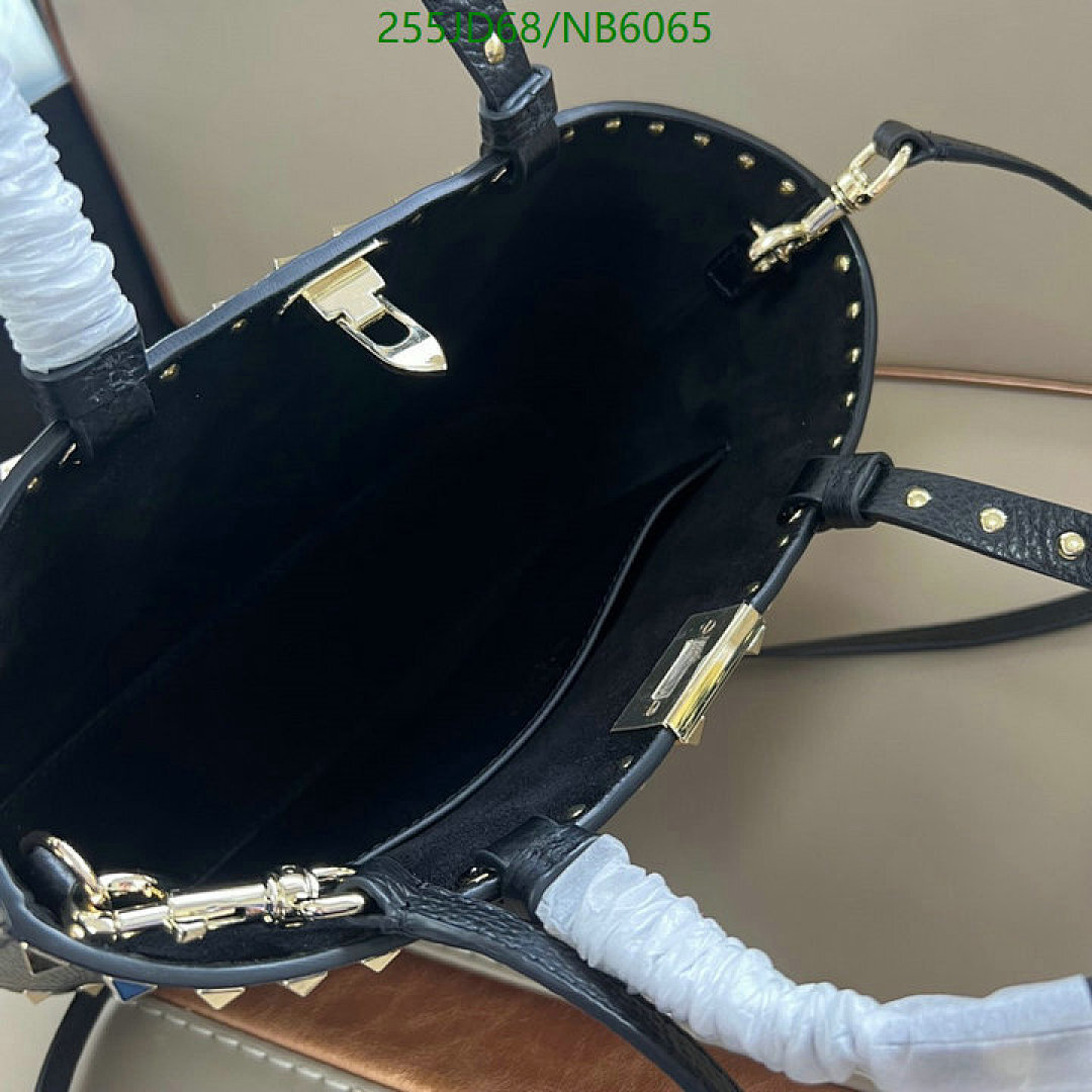 Valentino-Bag-Mirror Quality Code: NB6065 $: 255USD