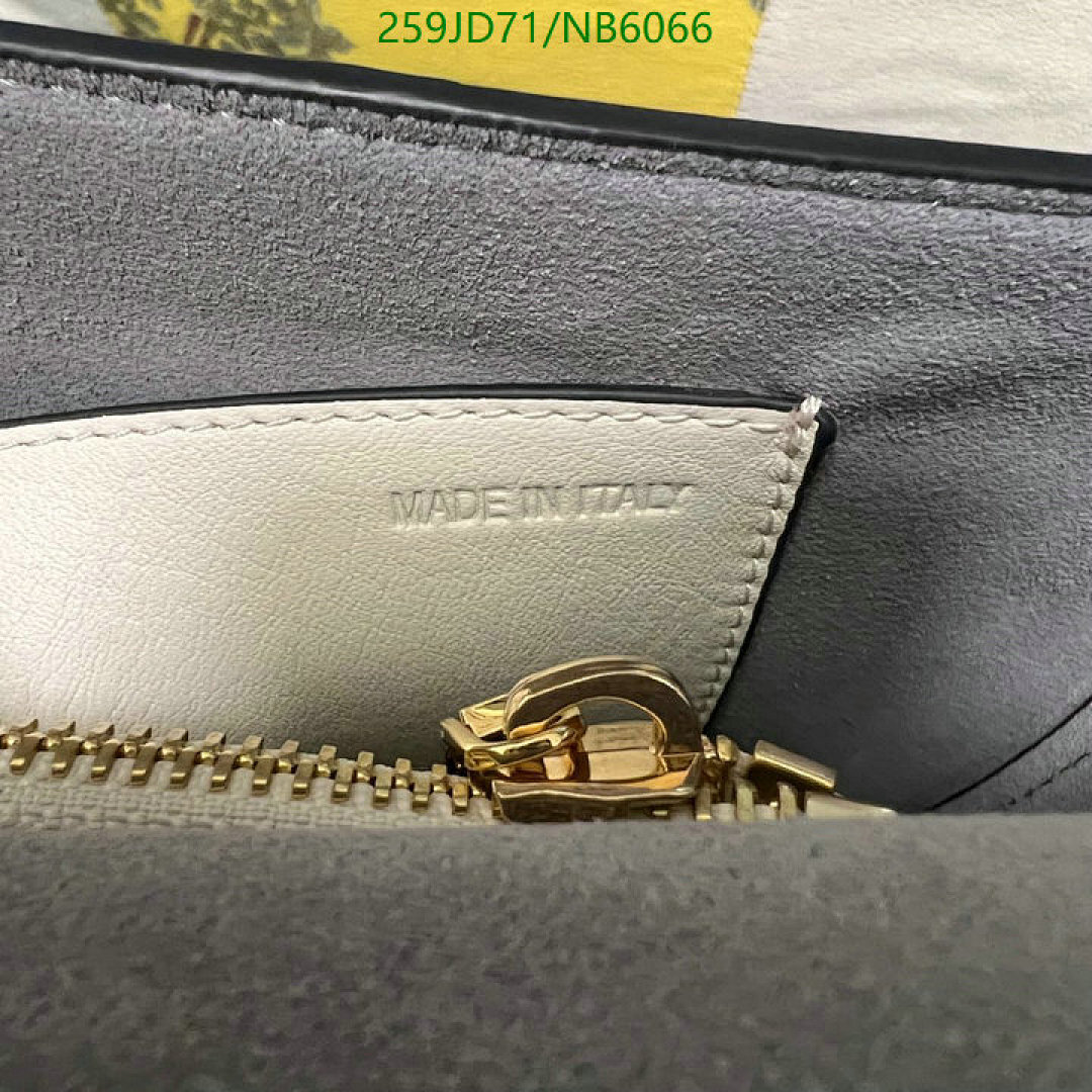 Valentino-Bag-Mirror Quality Code: NB6066 $: 259USD