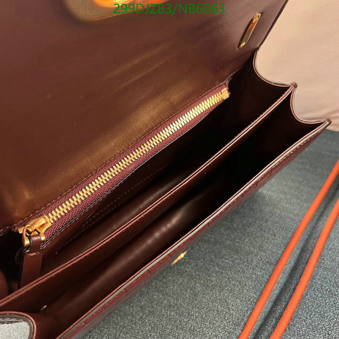 Valentino-Bag-Mirror Quality Code: NB6063 $: 299USD