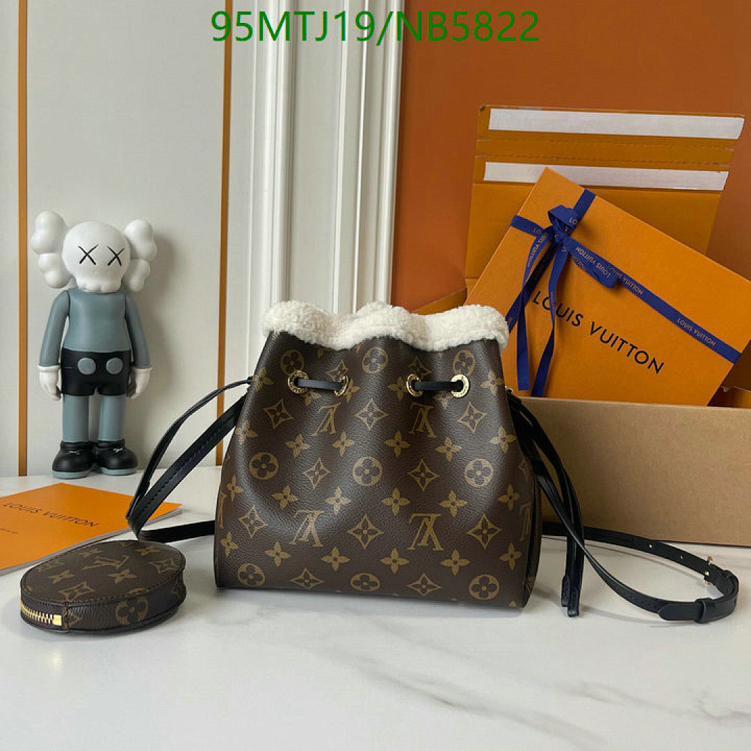 LV-Bag-4A Quality Code: NB5822 $: 95USD