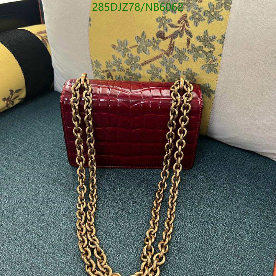 Valentino-Bag-Mirror Quality Code: NB6062 $: 285USD