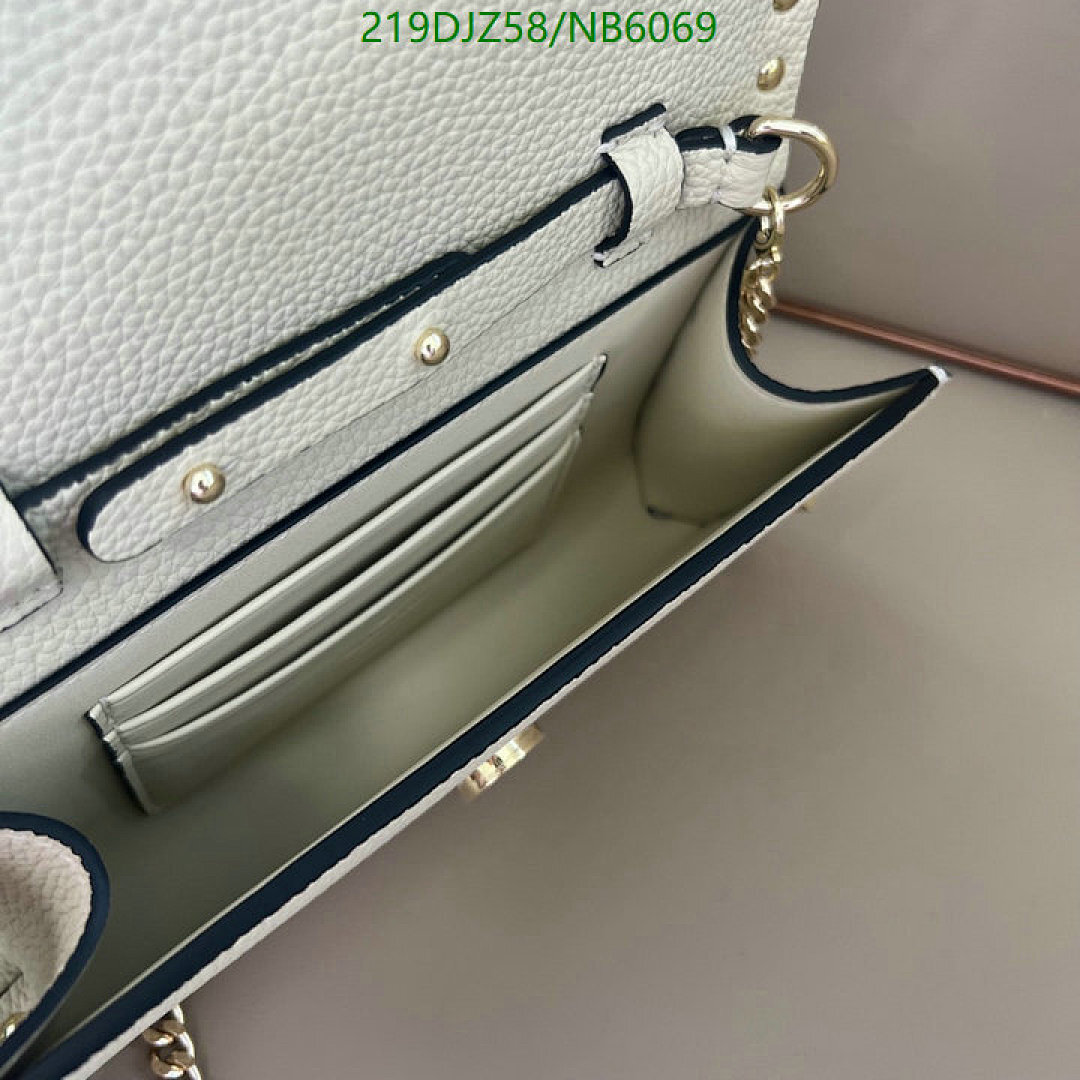 Valentino-Bag-Mirror Quality Code: NB6069 $: 219USD