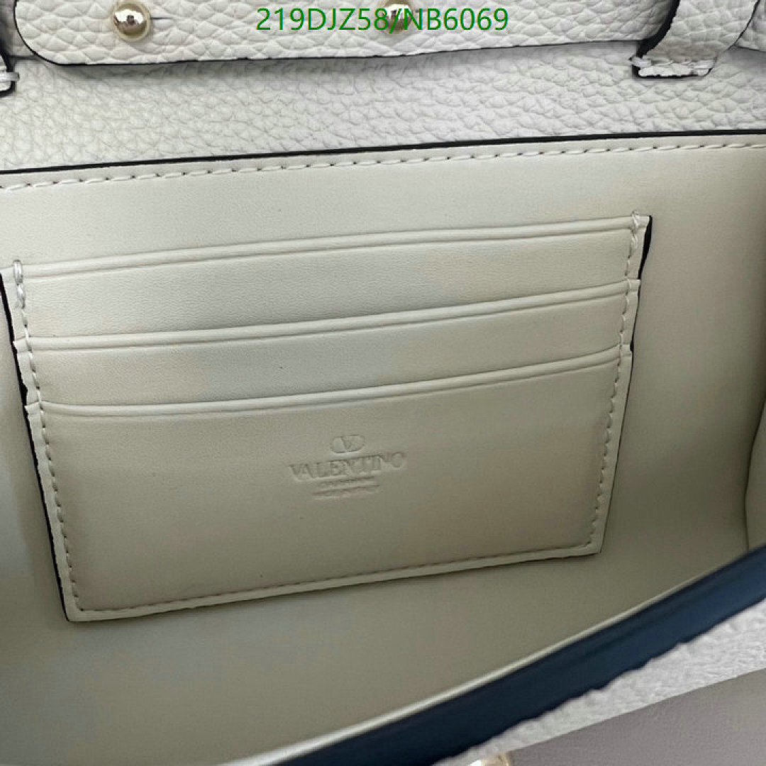 Valentino-Bag-Mirror Quality Code: NB6069 $: 219USD