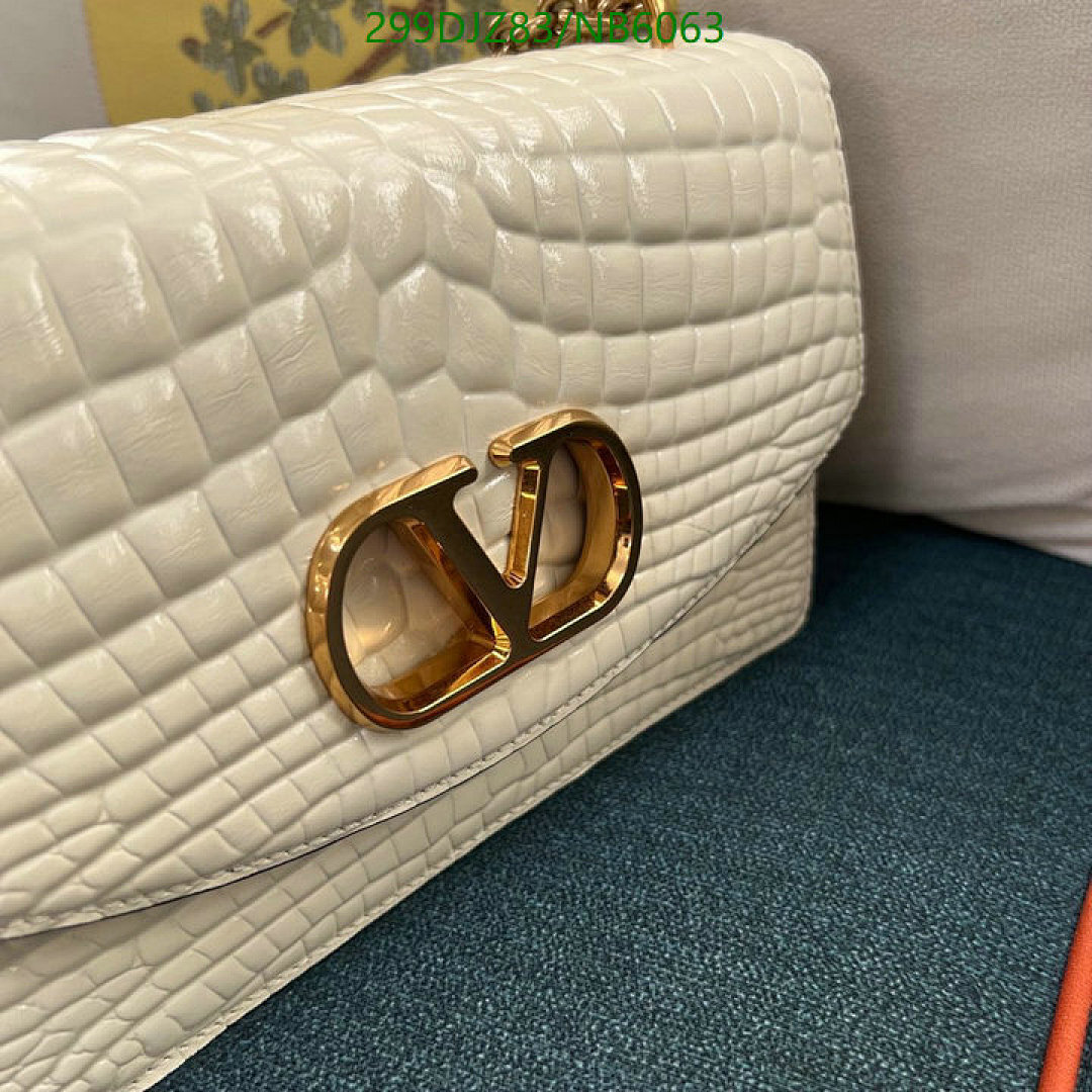 Valentino-Bag-Mirror Quality Code: NB6063 $: 299USD