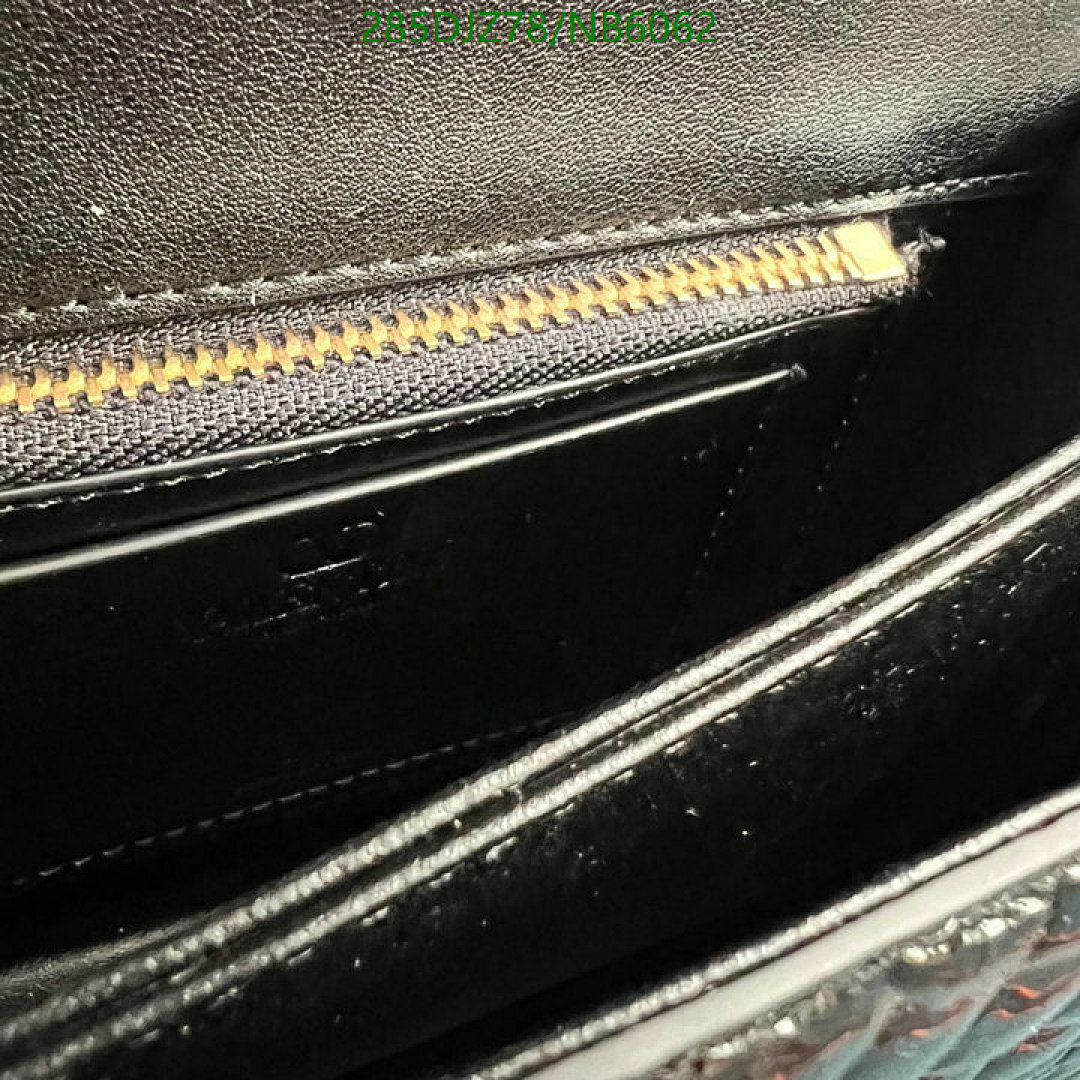 Valentino-Bag-Mirror Quality Code: NB6062 $: 285USD