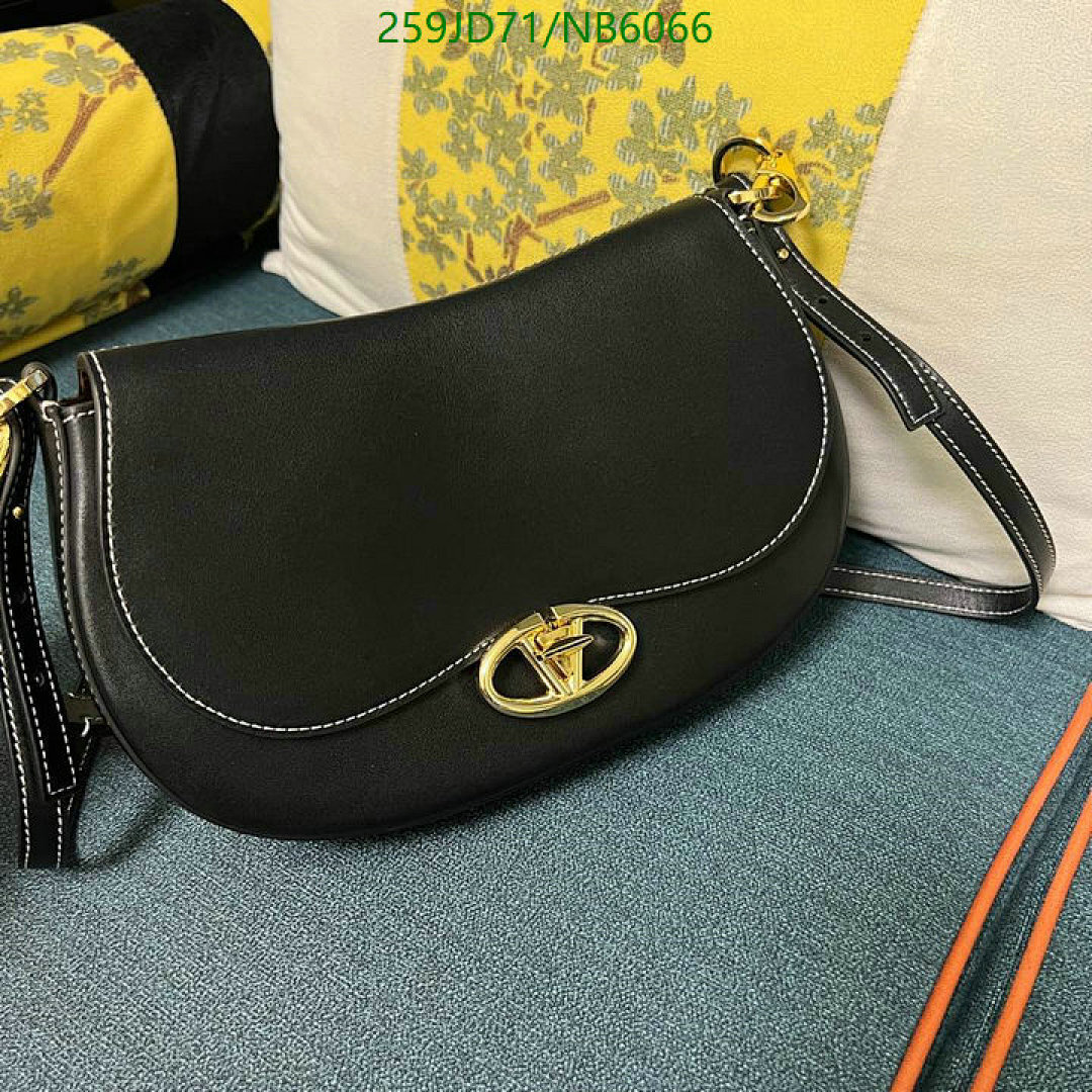 Valentino-Bag-Mirror Quality Code: NB6066 $: 259USD