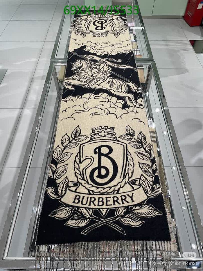 Burberry-Scarf Code: JS533 $: 69USD