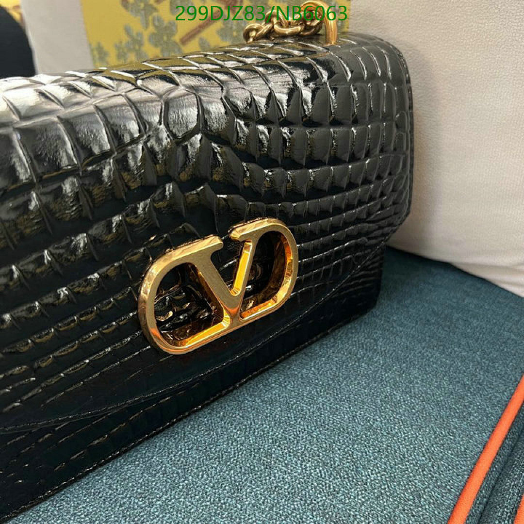 Valentino-Bag-Mirror Quality Code: NB6063 $: 299USD