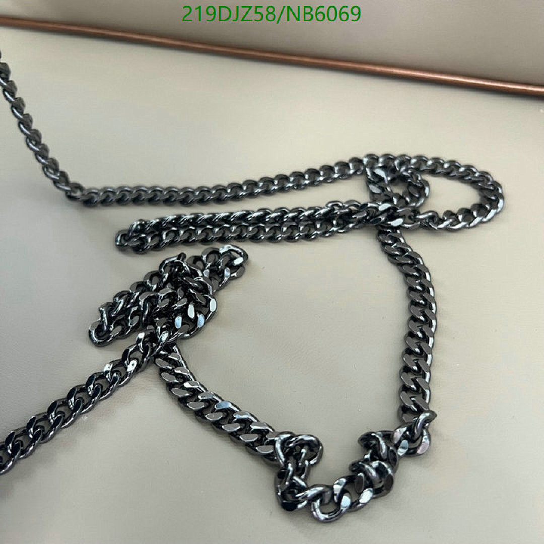 Valentino-Bag-Mirror Quality Code: NB6069 $: 219USD