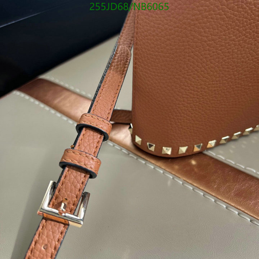 Valentino-Bag-Mirror Quality Code: NB6065 $: 255USD