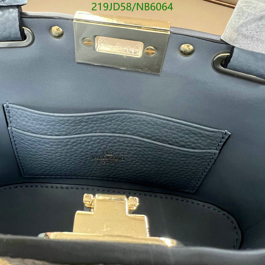 Valentino-Bag-Mirror Quality Code: NB6064 $: 219USD