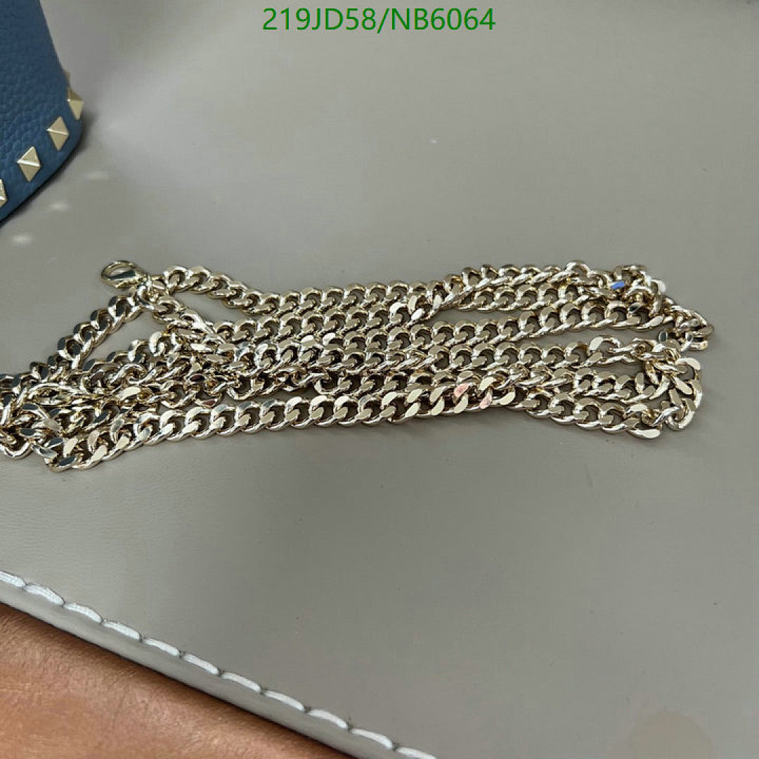 Valentino-Bag-Mirror Quality Code: NB6064 $: 219USD