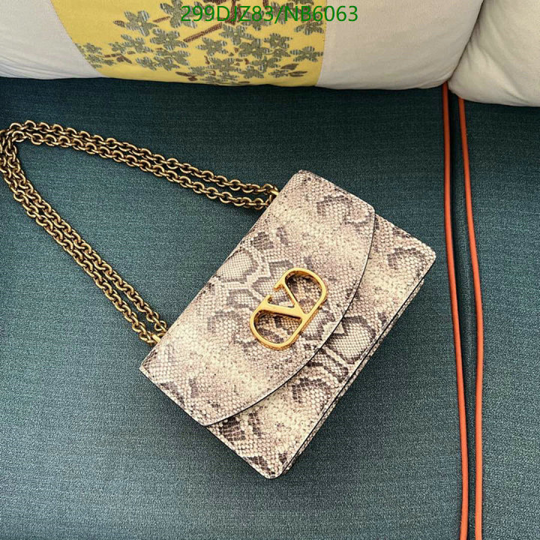 Valentino-Bag-Mirror Quality Code: NB6063 $: 299USD