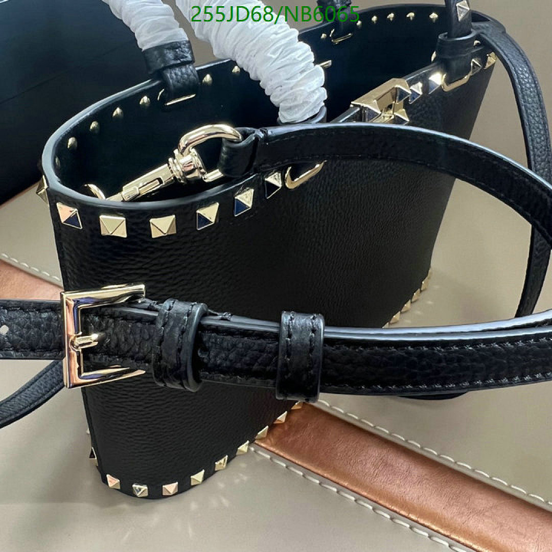 Valentino-Bag-Mirror Quality Code: NB6065 $: 255USD