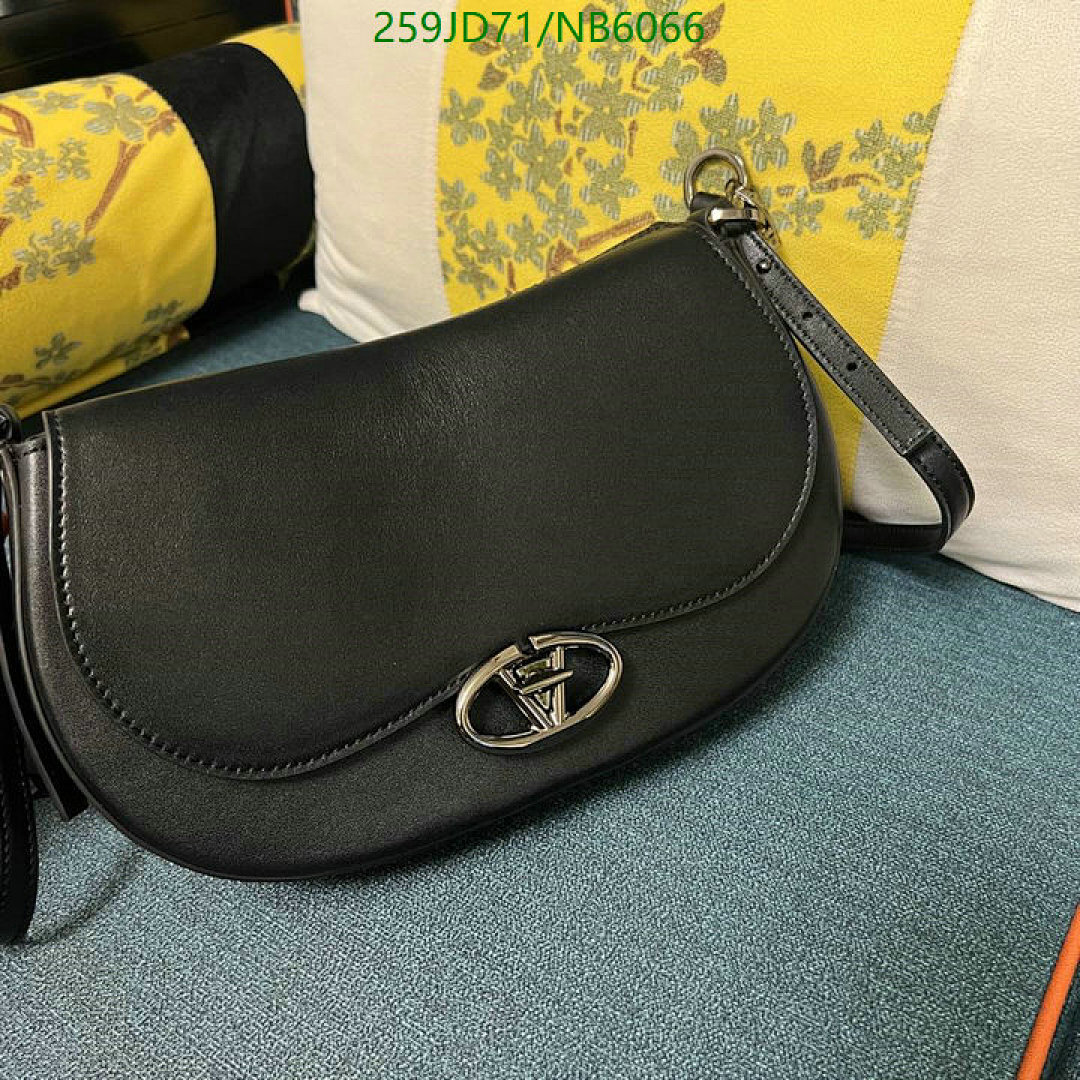 Valentino-Bag-Mirror Quality Code: NB6066 $: 259USD