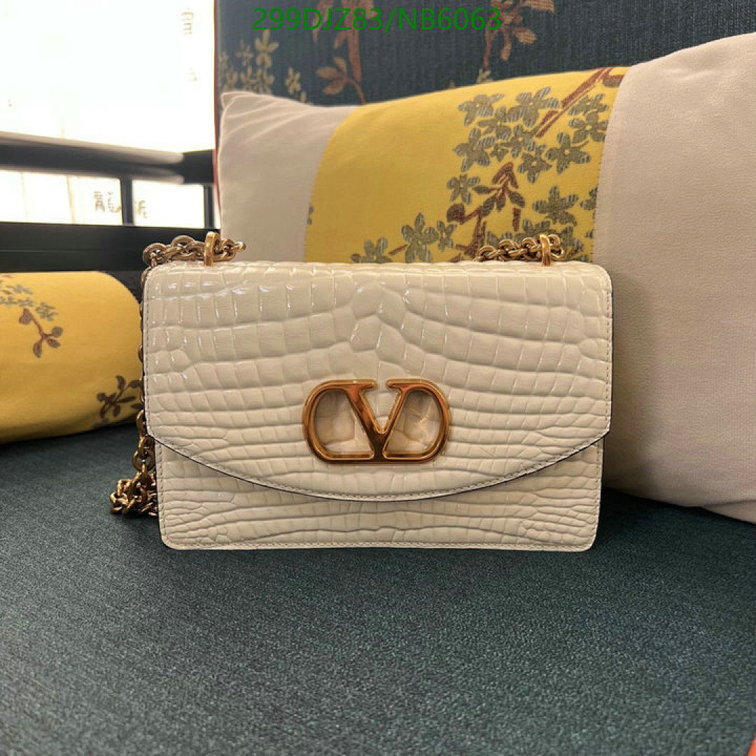 Valentino-Bag-Mirror Quality Code: NB6063 $: 299USD