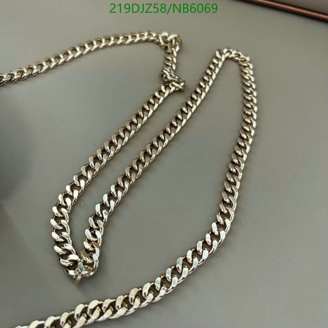 Valentino-Bag-Mirror Quality Code: NB6069 $: 219USD