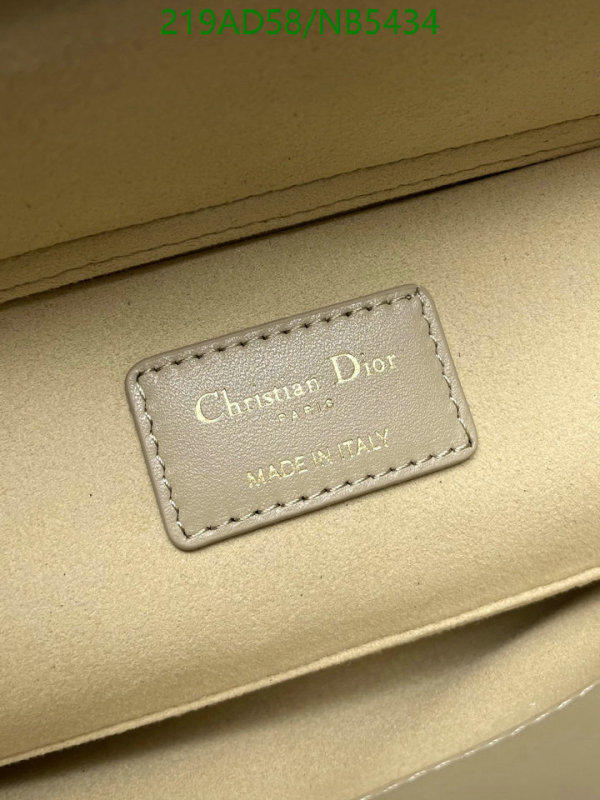 Dior-Bag-Mirror Quality Code: NB5434 $: 219USD