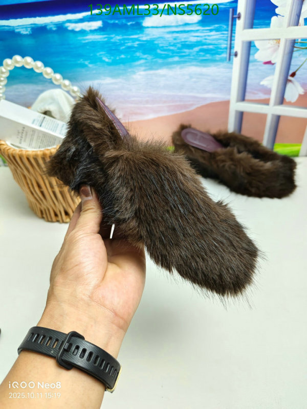 Fendi-Women Shoes Code: NS5620 $: 139USD