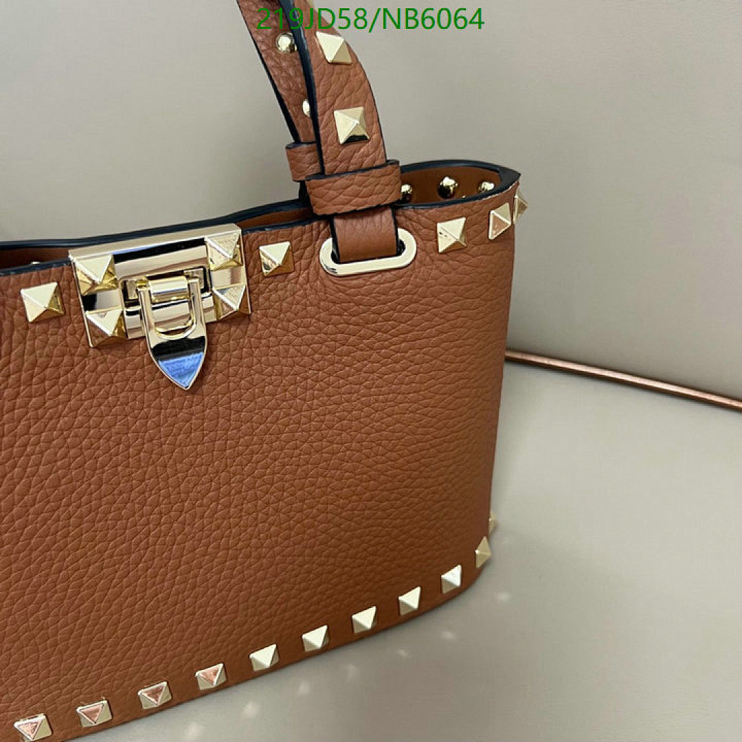 Valentino-Bag-Mirror Quality Code: NB6064 $: 219USD