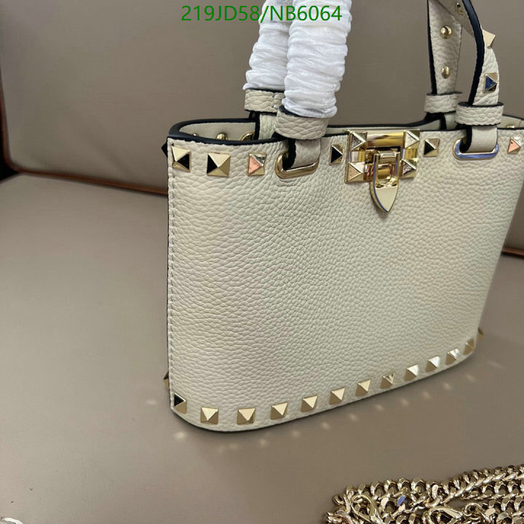 Valentino-Bag-Mirror Quality Code: NB6064 $: 219USD