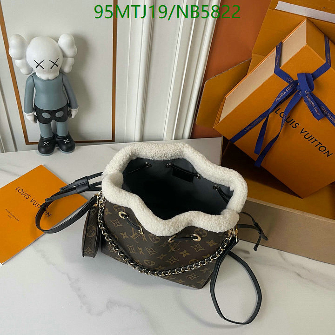 LV-Bag-4A Quality Code: NB5822 $: 95USD
