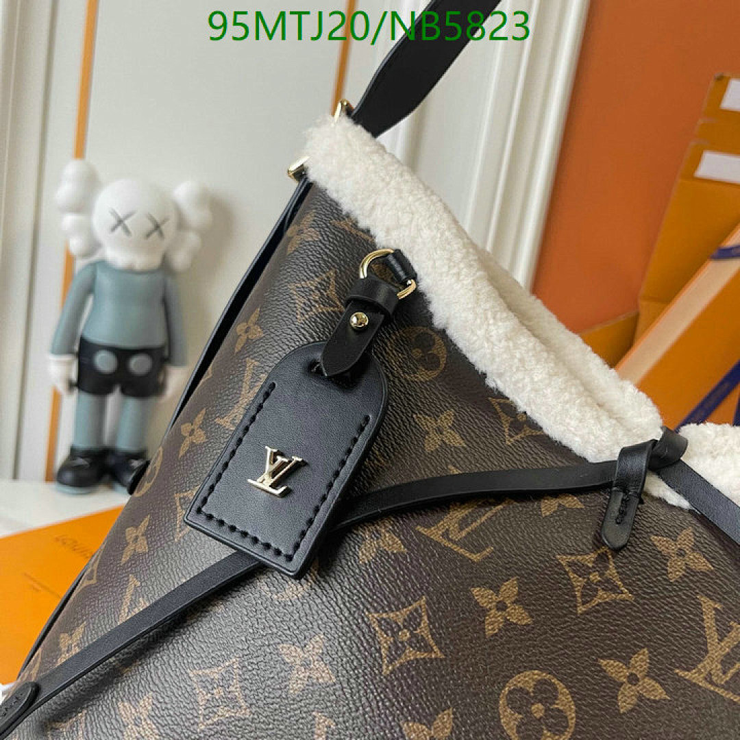 LV-Bag-4A Quality Code: NB5823 $: 95USD