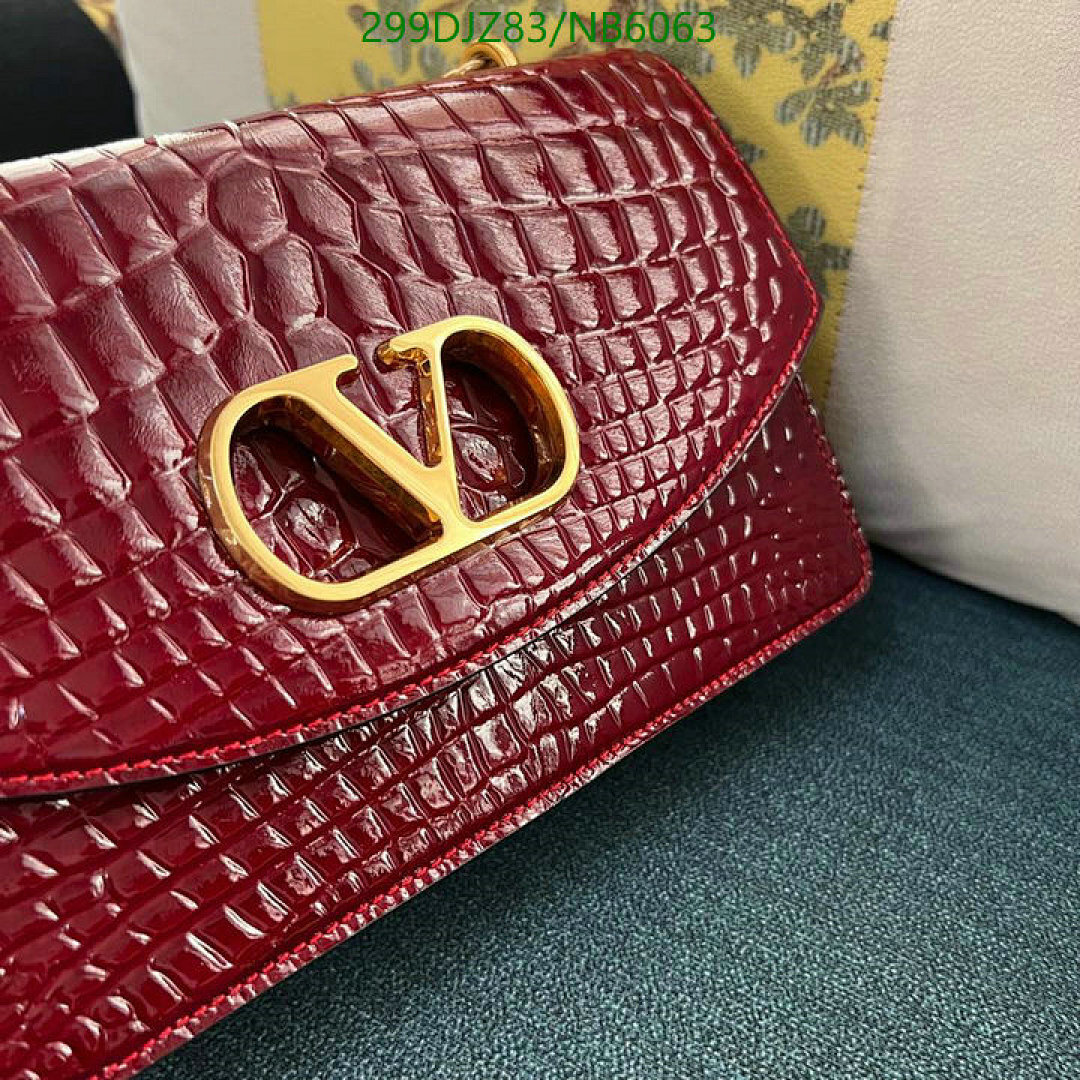 Valentino-Bag-Mirror Quality Code: NB6063 $: 299USD