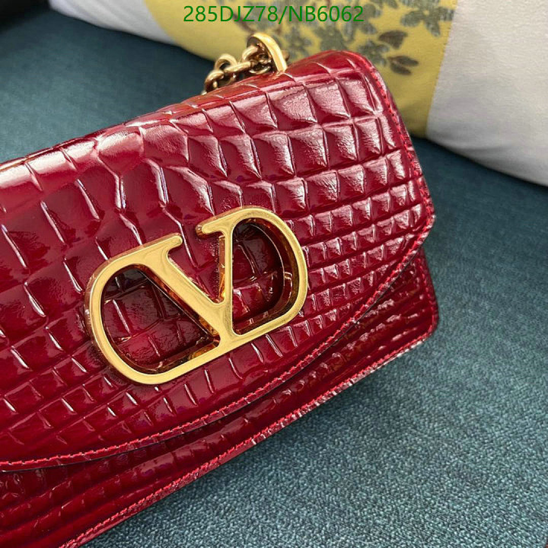 Valentino-Bag-Mirror Quality Code: NB6062 $: 285USD