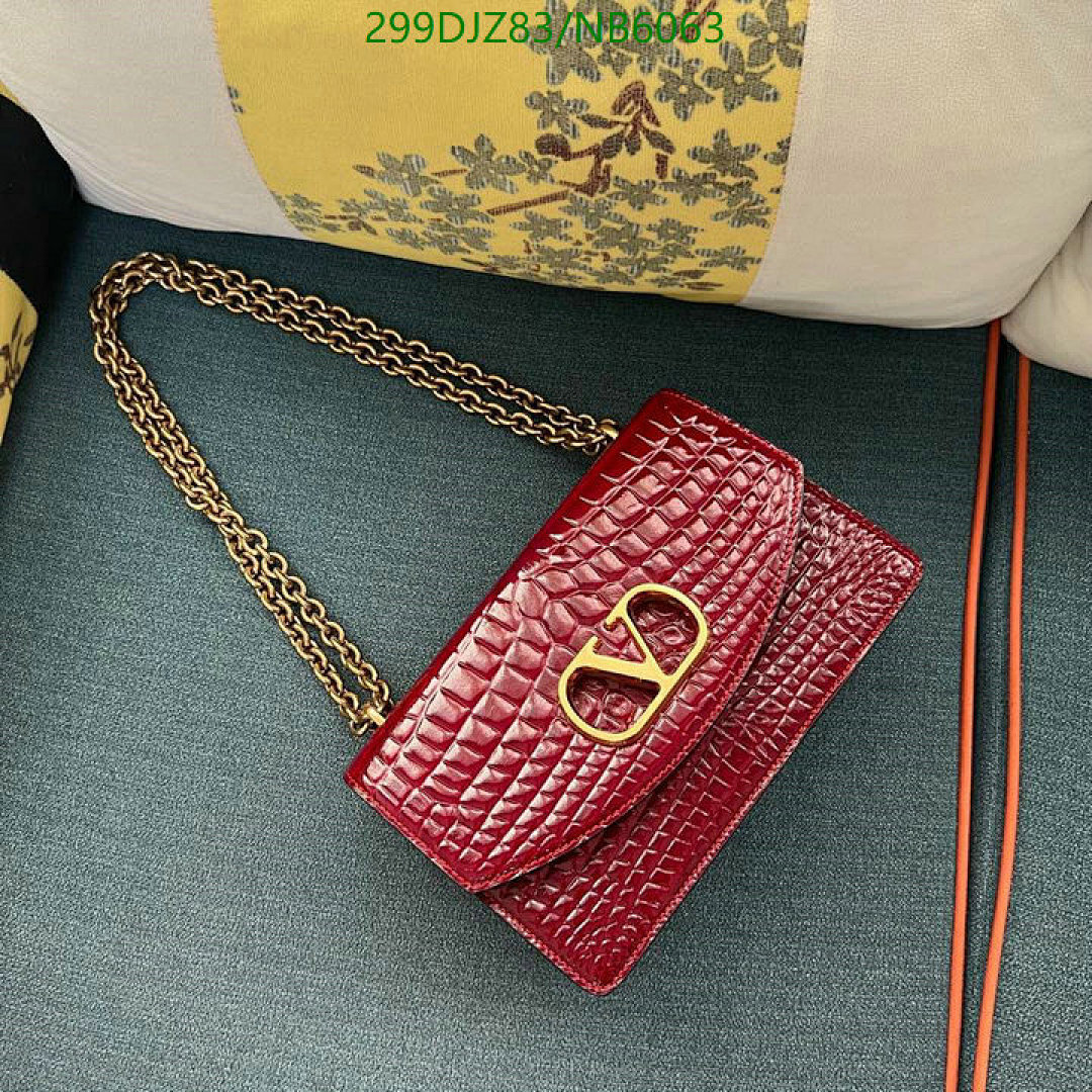 Valentino-Bag-Mirror Quality Code: NB6063 $: 299USD