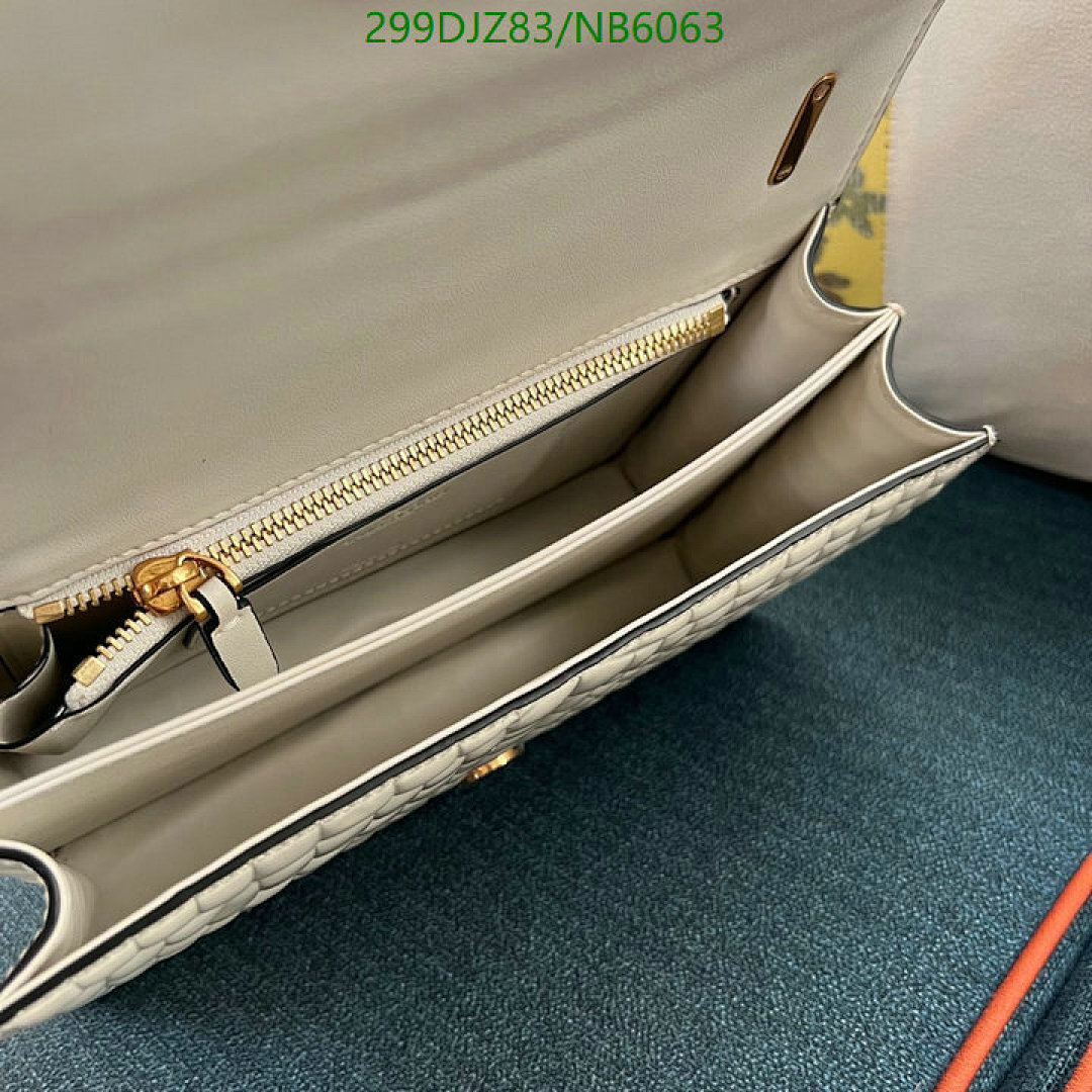 Valentino-Bag-Mirror Quality Code: NB6063 $: 299USD