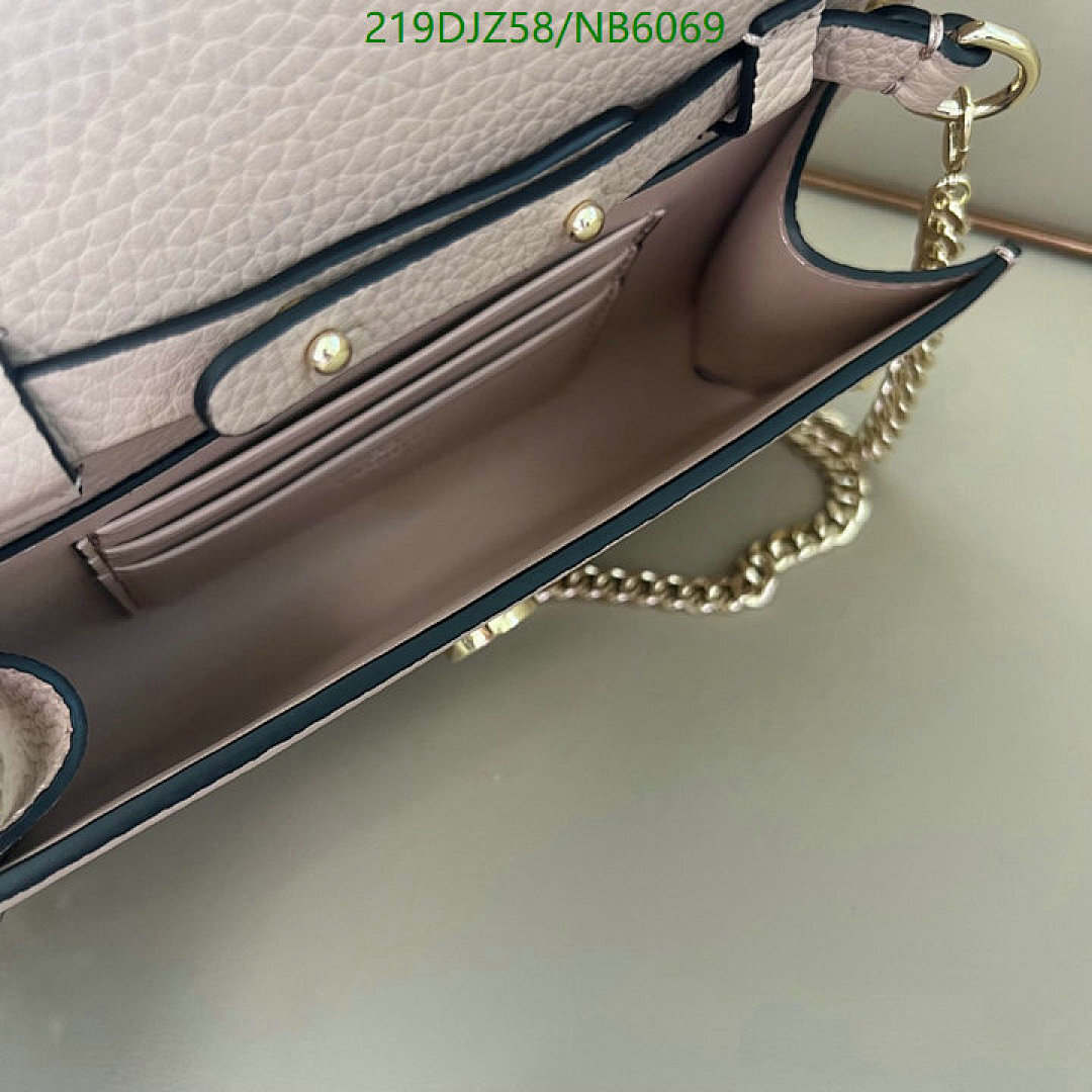 Valentino-Bag-Mirror Quality Code: NB6069 $: 219USD