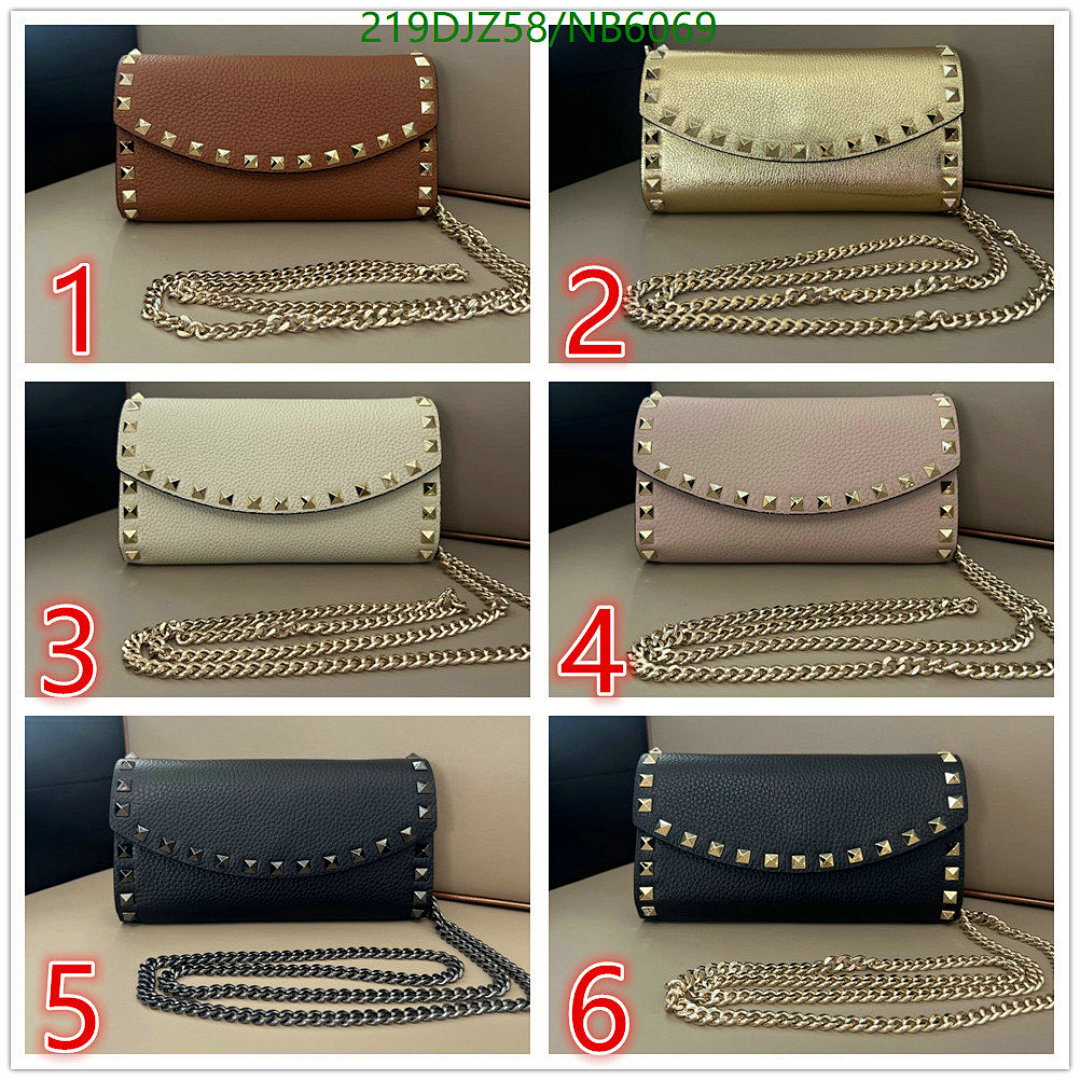 Valentino-Bag-Mirror Quality Code: NB6069 $: 219USD