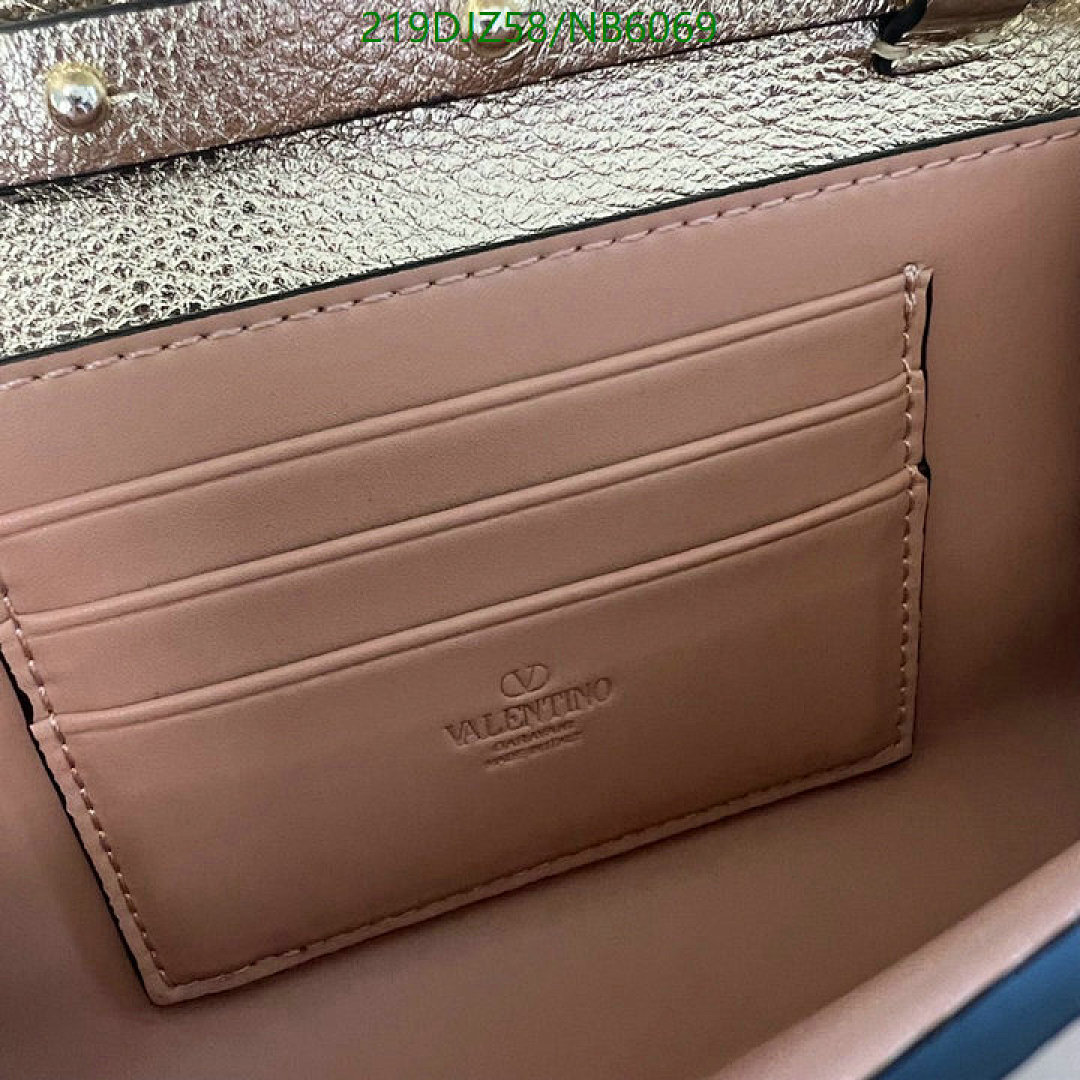 Valentino-Bag-Mirror Quality Code: NB6069 $: 219USD