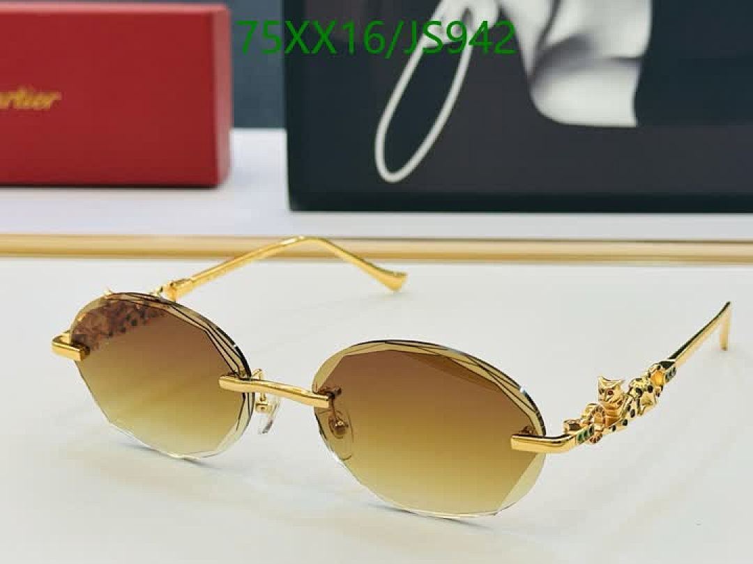 Cartier-Glasses Code: JS942 $: 75USD