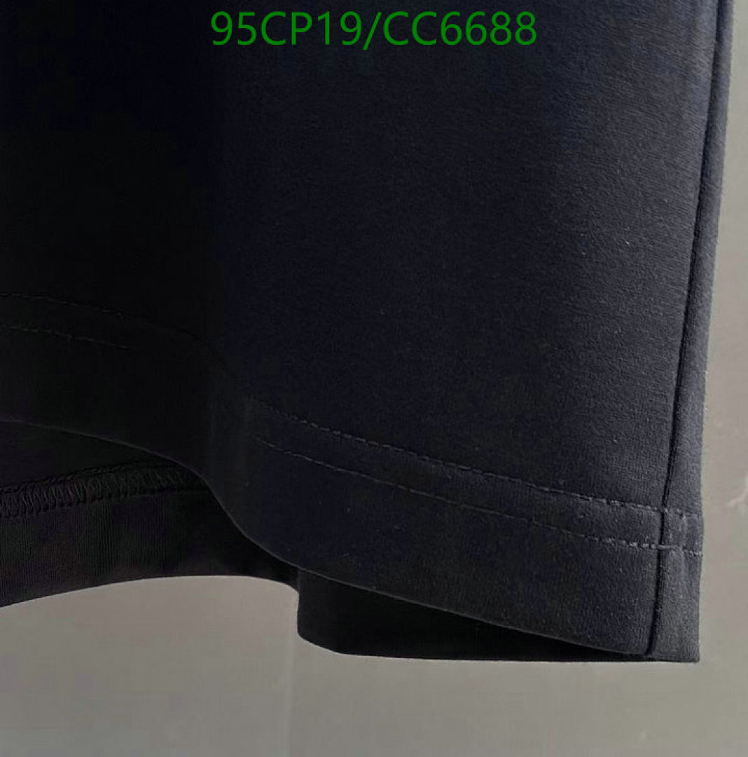 Givenchy-Clothing Code: CC6688 $: 95USD