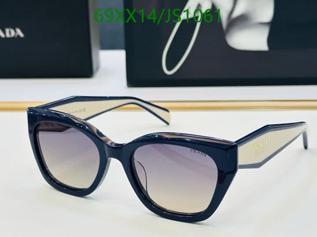 Prada-Glasses Code: JS1061 $: 69USD