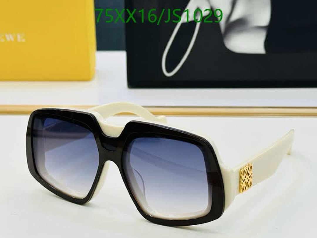 Loewe-Glasses Code: JS1029 $: 75USD