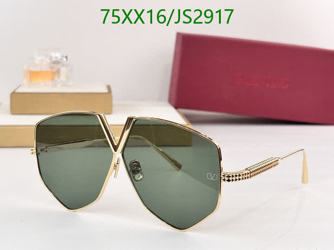 Valentino-Glasses Code: JS2917 $: 75USD