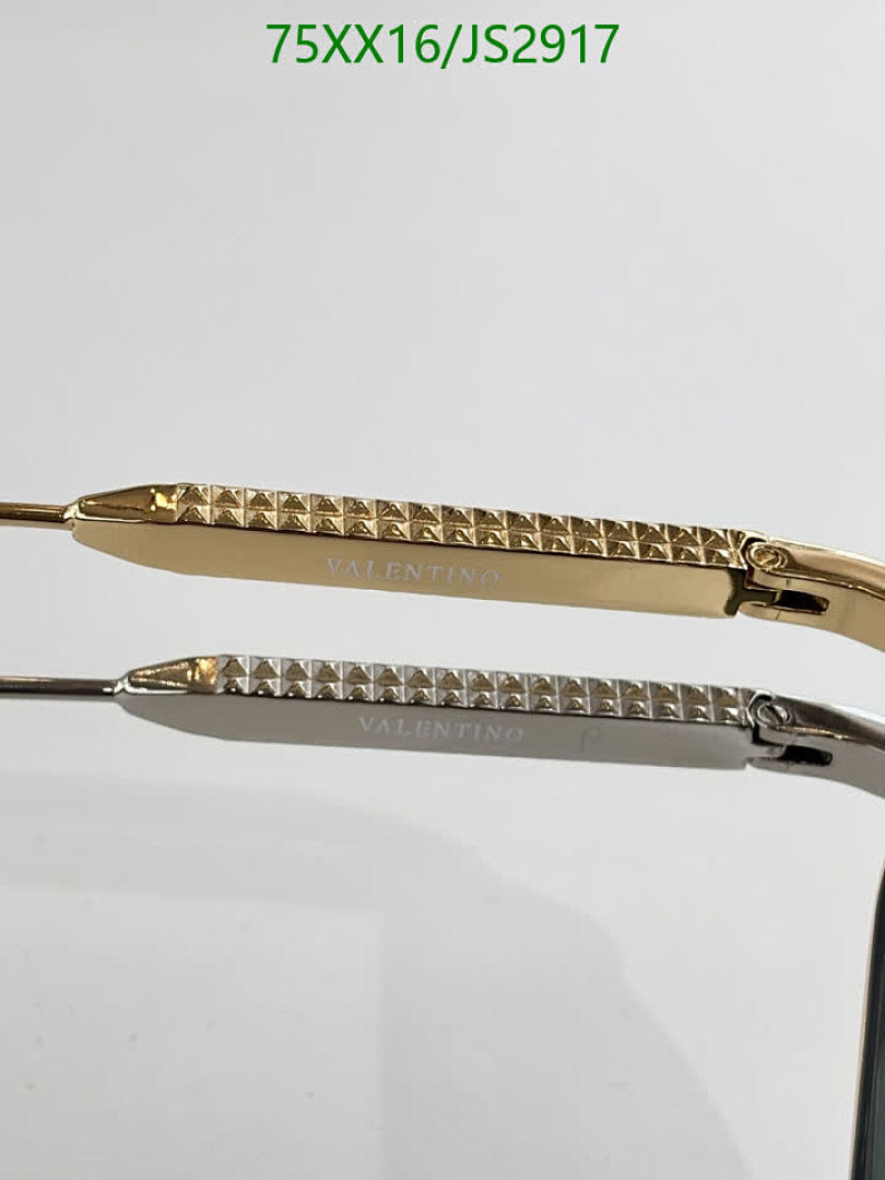 Valentino-Glasses Code: JS2917 $: 75USD