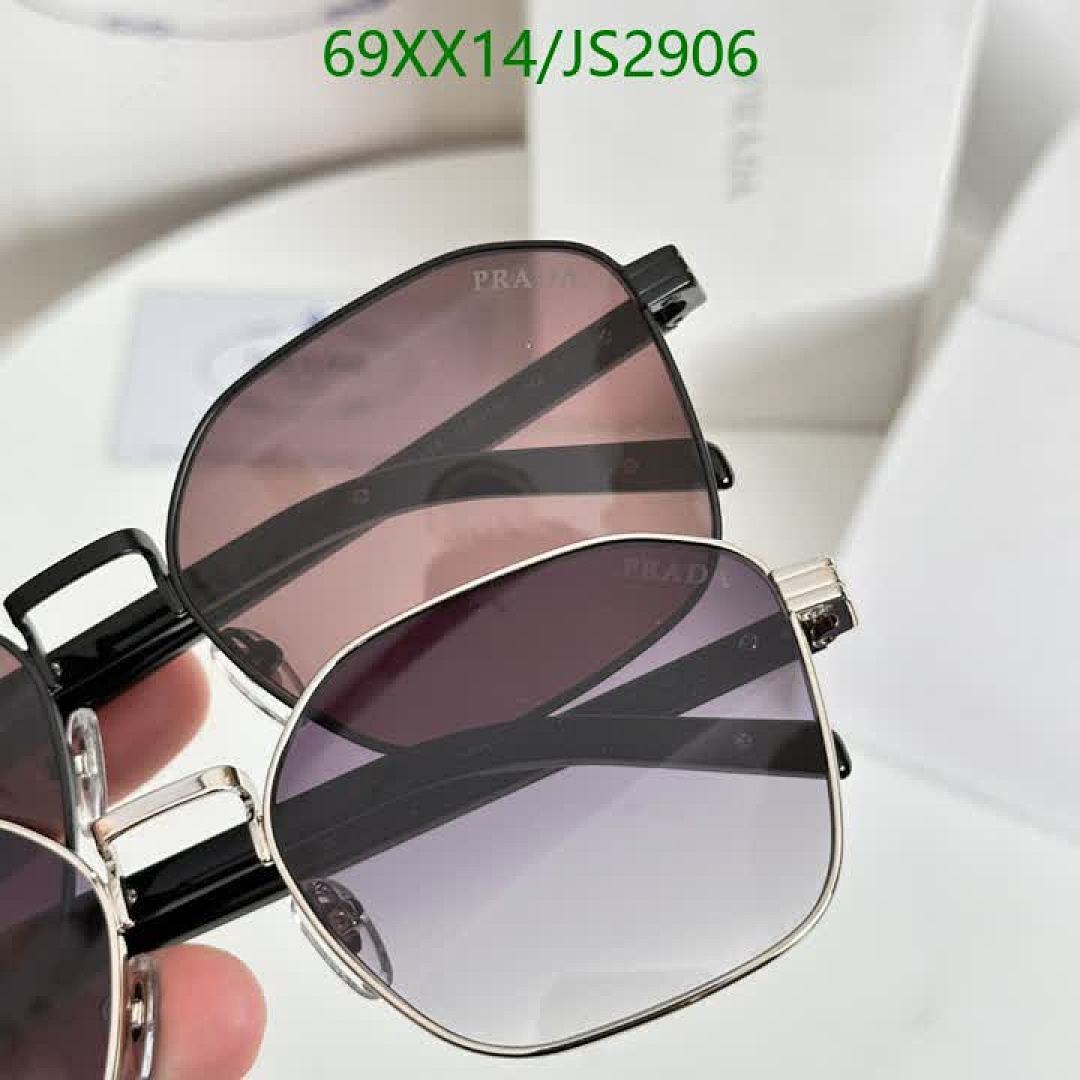 Prada-Glasses Code: JS2906 $: 69USD
