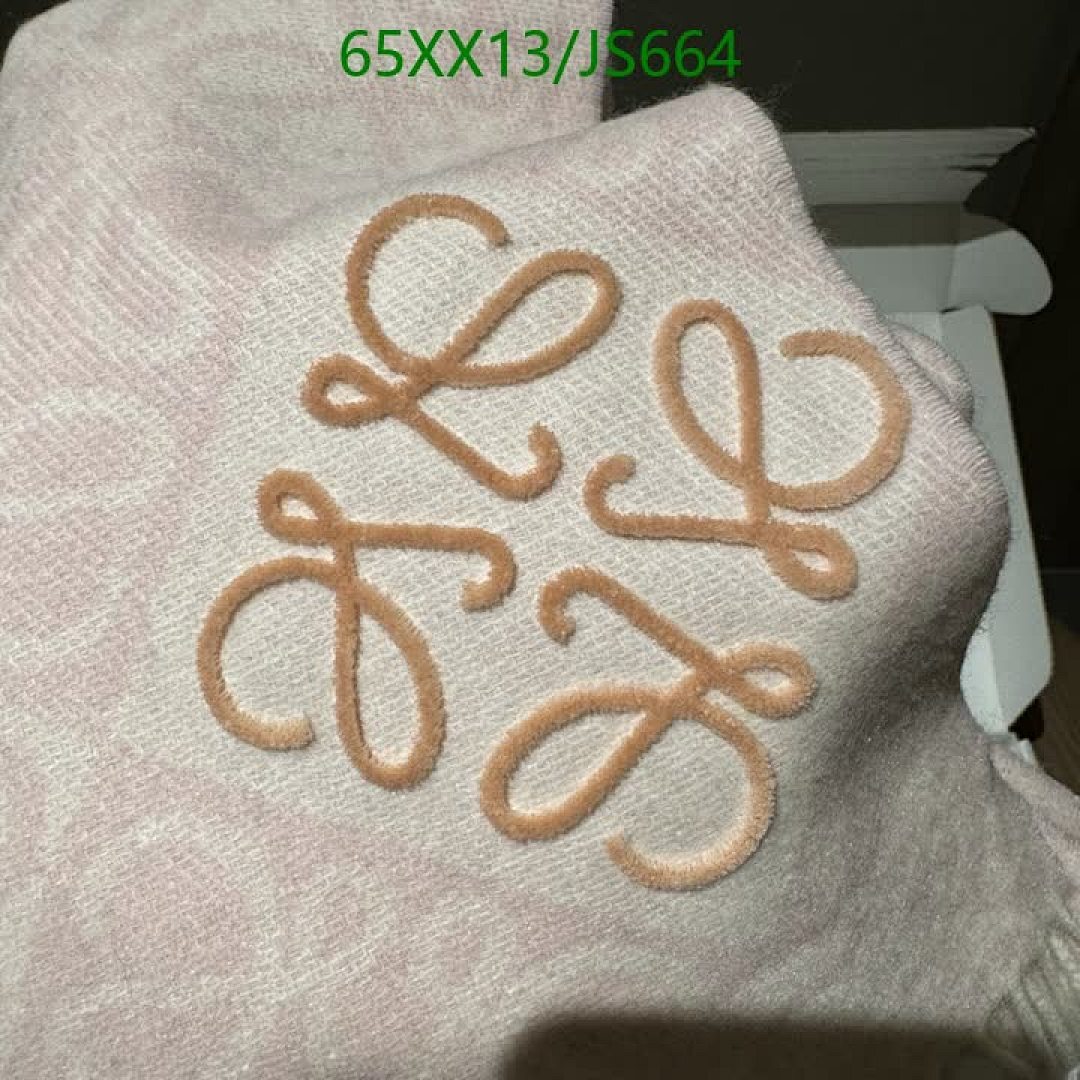 Loewe-Scarf Code: JS664 $: 65USD