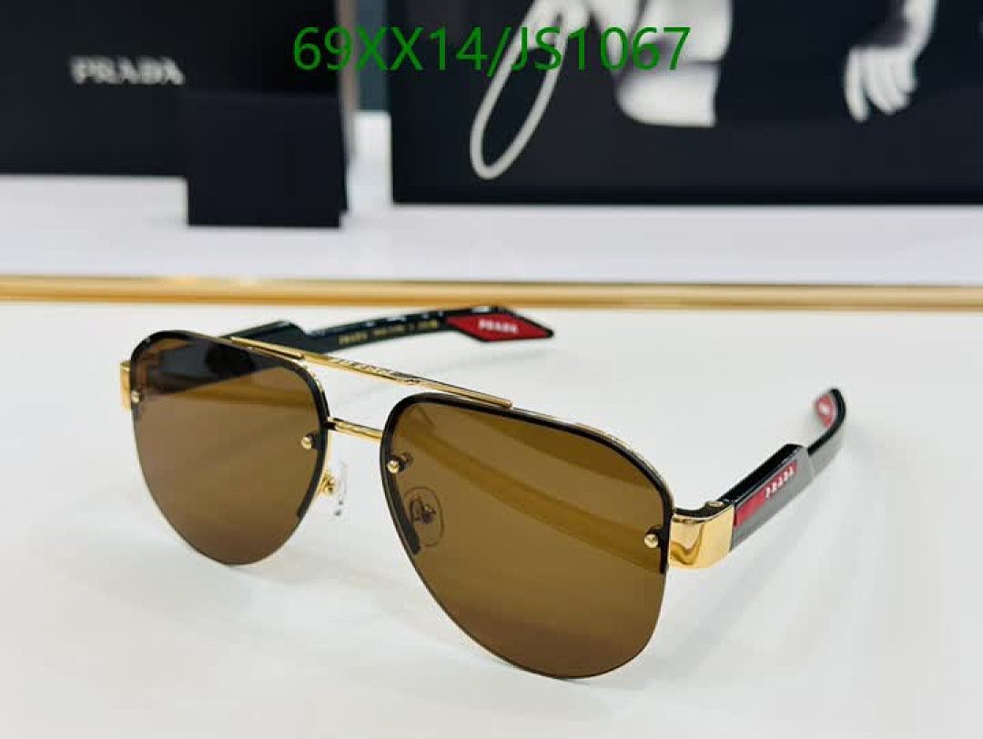 Prada-Glasses Code: JS1067 $: 69USD