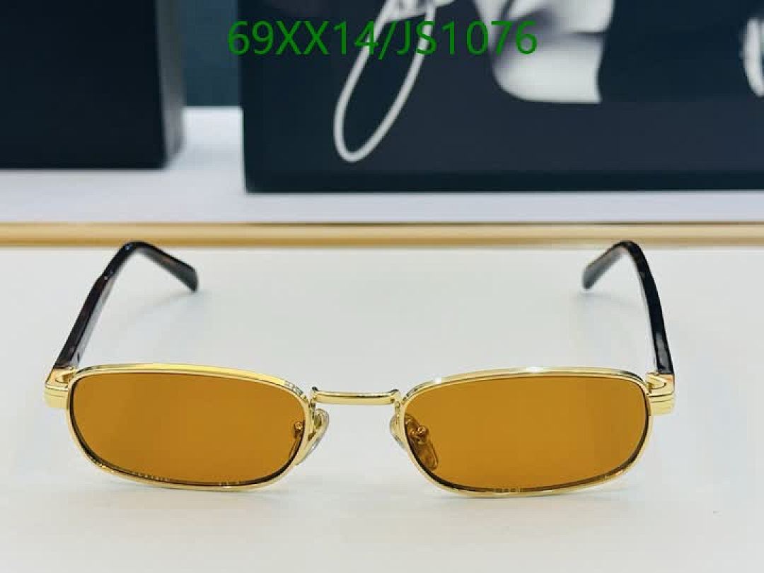 Prada-Glasses Code: JS1076 $: 69USD