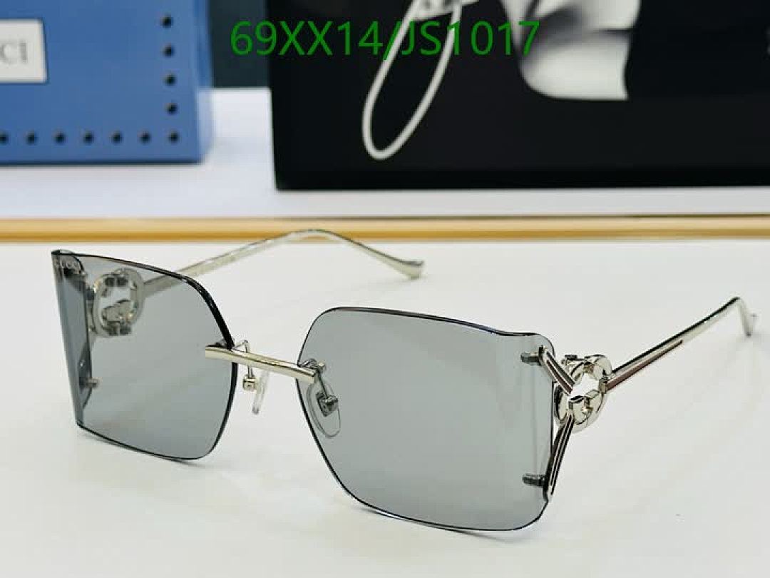 Gucci-Glasses Code: JS1017 $: 69USD